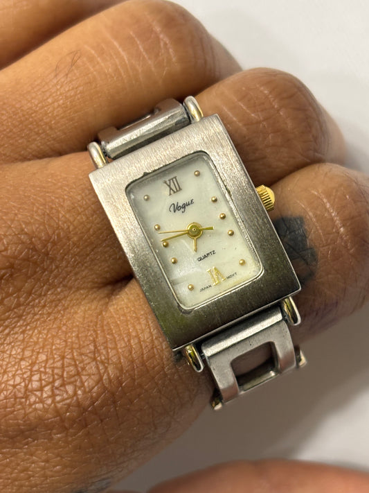 Vogue Quartz Double Ring